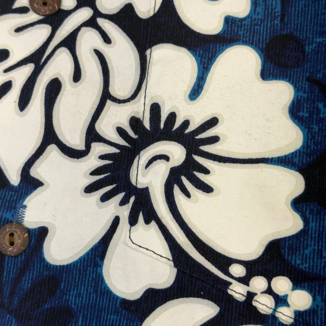Vintage 90s Hawaiian Shirt Men's Medium Blue White Floral Cotton Aloha