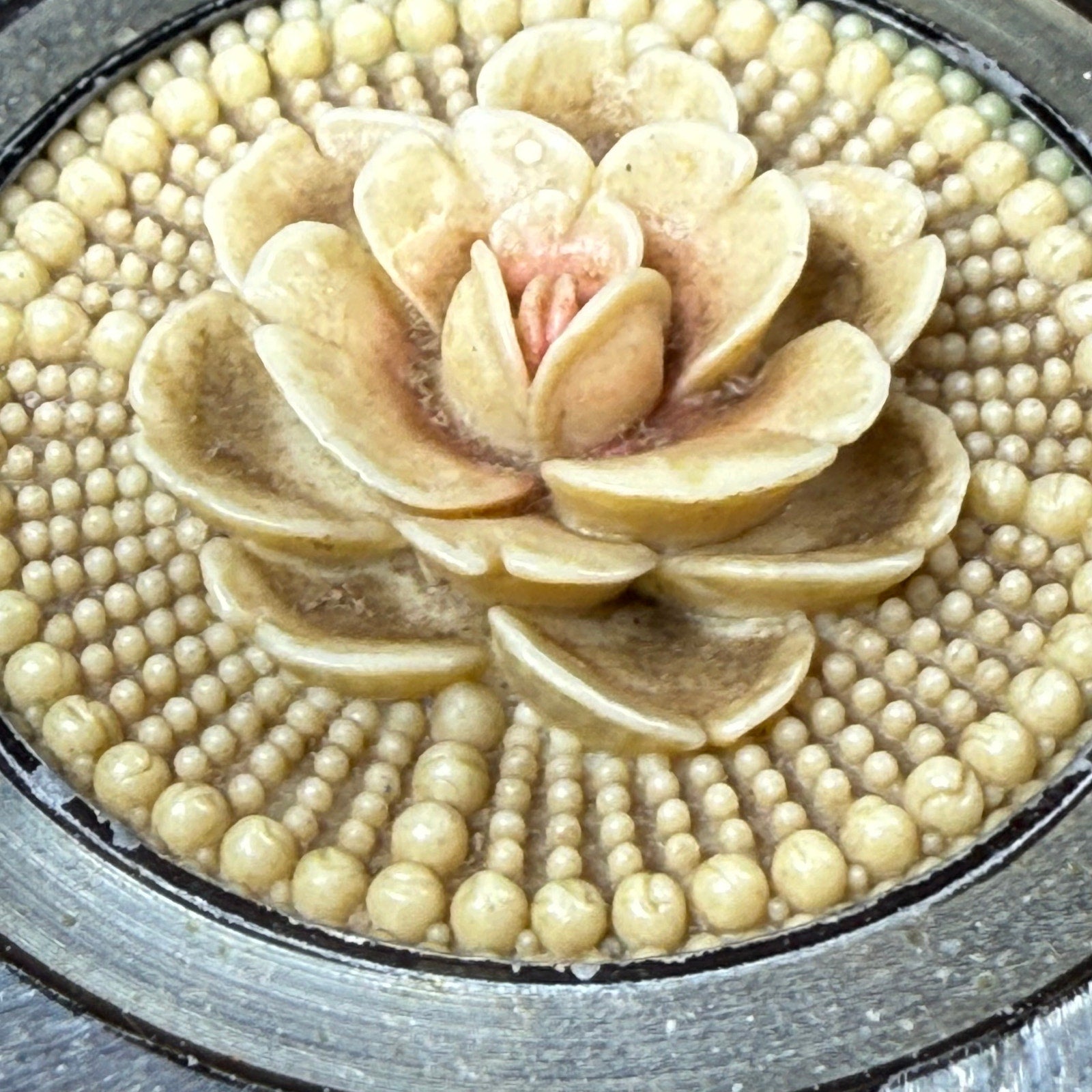 Home 60s Powder Dish