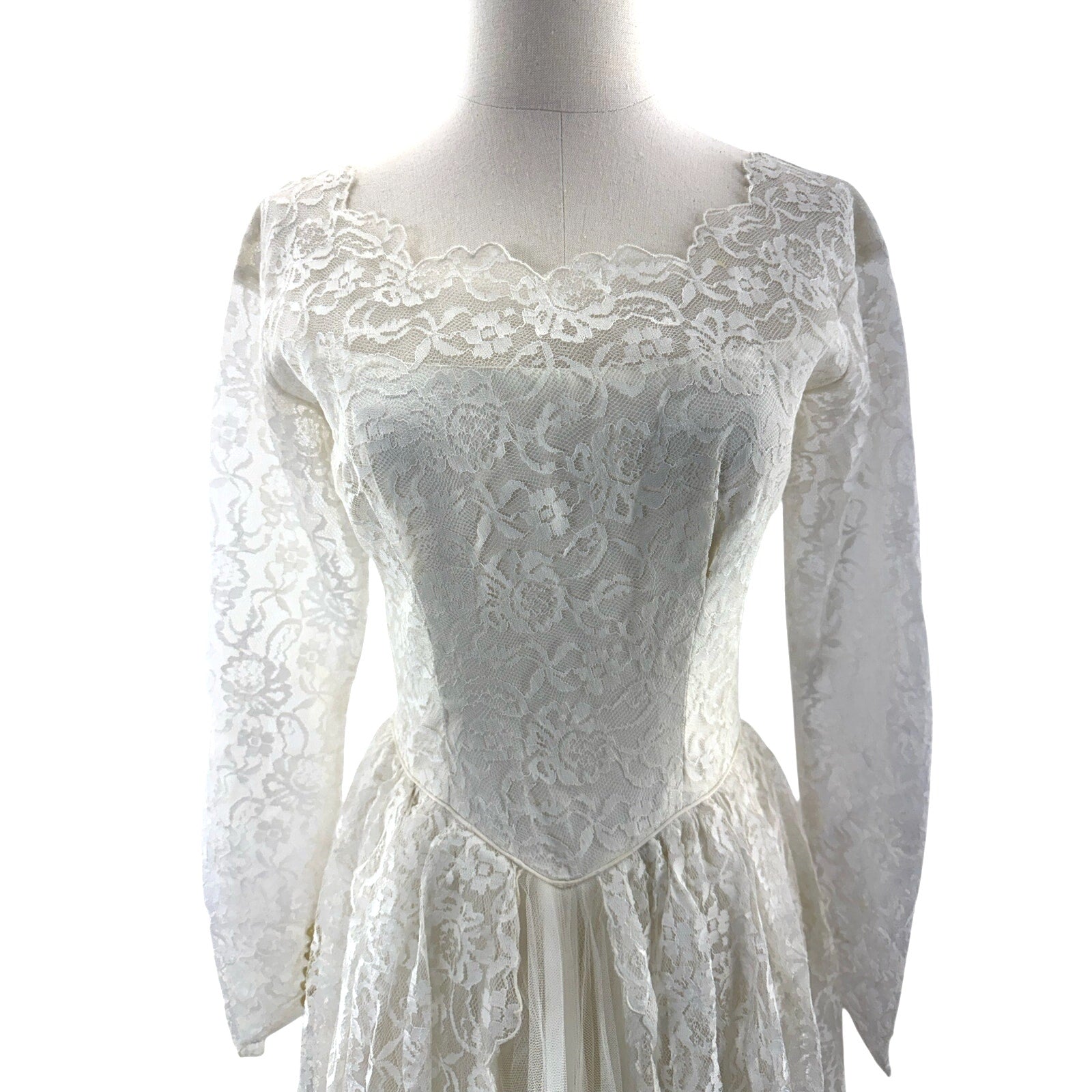 Vintage 1960s White Lace Wedding Dress Long Sleeve Floor Length XS S