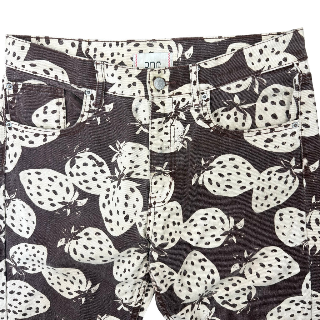 BDG Strawberry Print Bootcut Jeans Women’s 28 Y2K 90s Style Denim