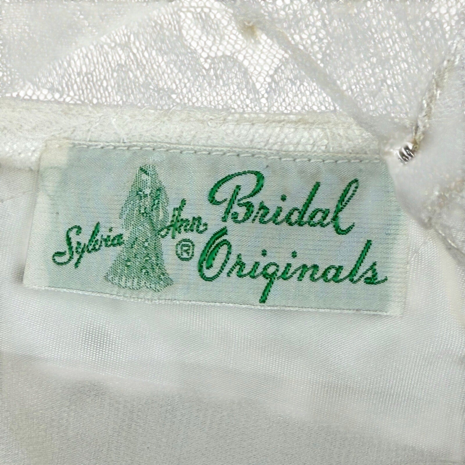 Vintage 50s Women's XS Wedding Dress Satin Lace and Chapel Train Sylvia Ann
