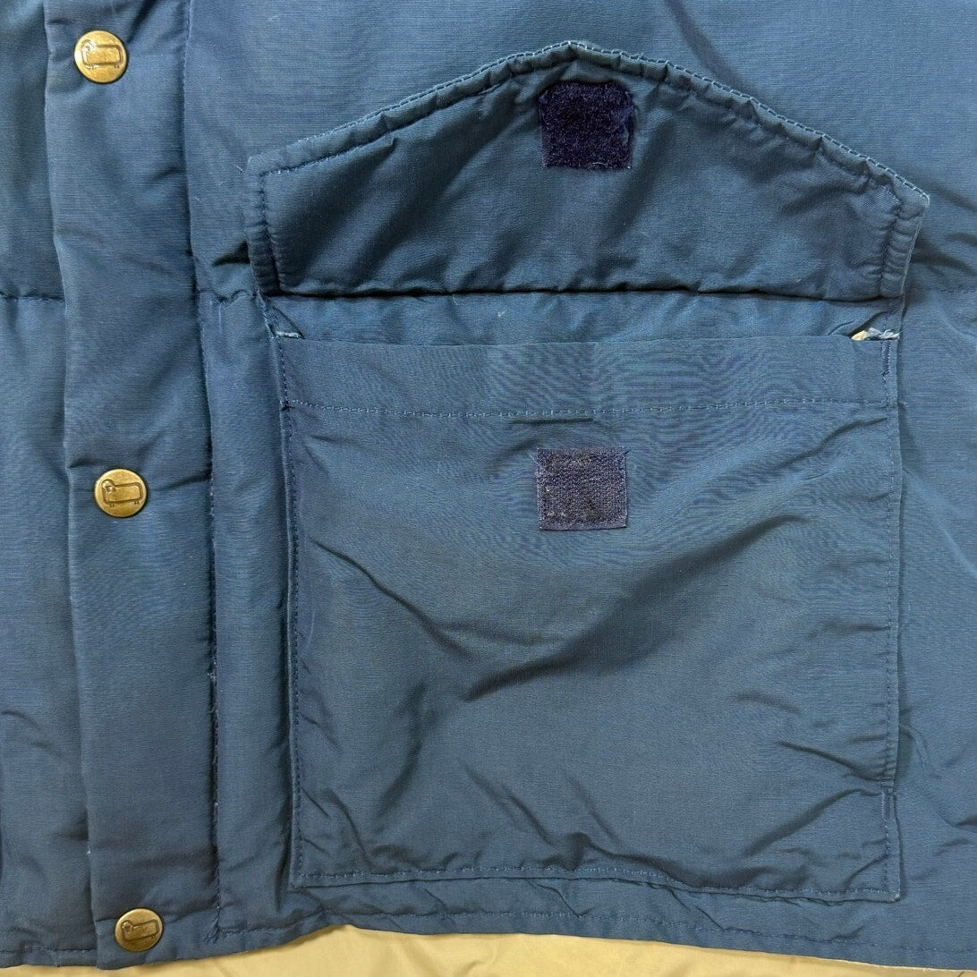 Vintage 80s Men’s Medium Woolrich Vest Navy Down Puffer Made in USA Outdoors