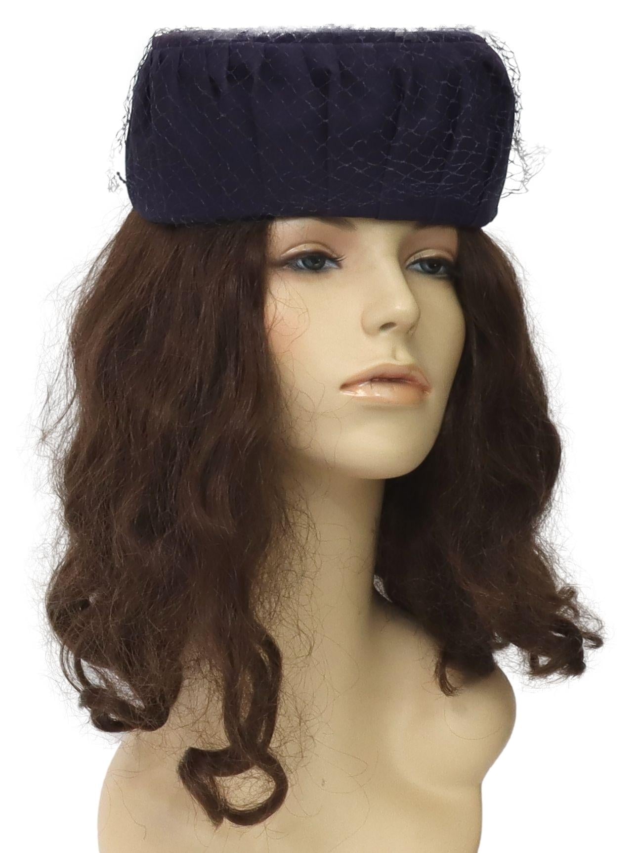 Womens Accessories - Pillbox Hat