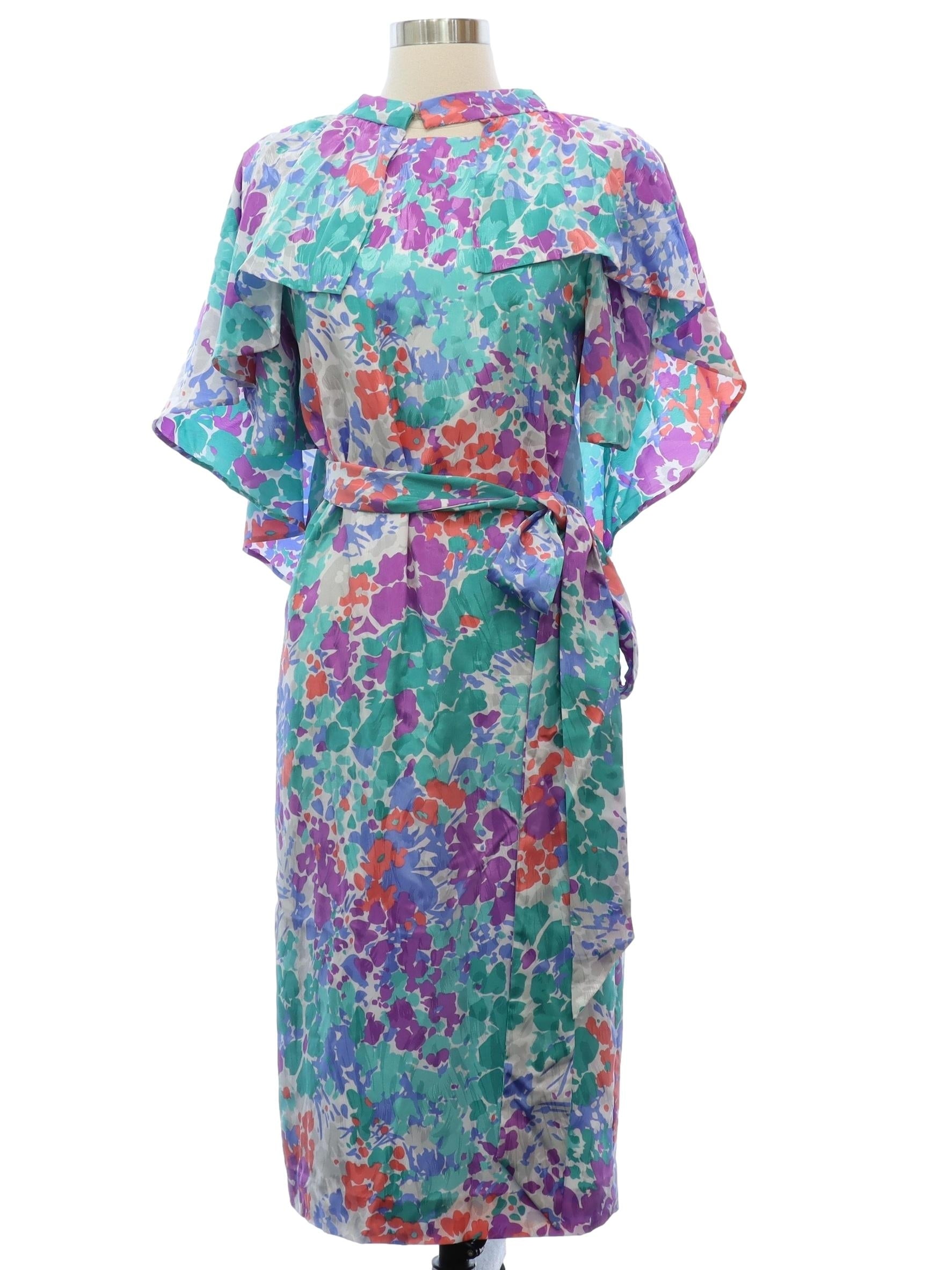 Womens Silky Synthetic Dress & Cape