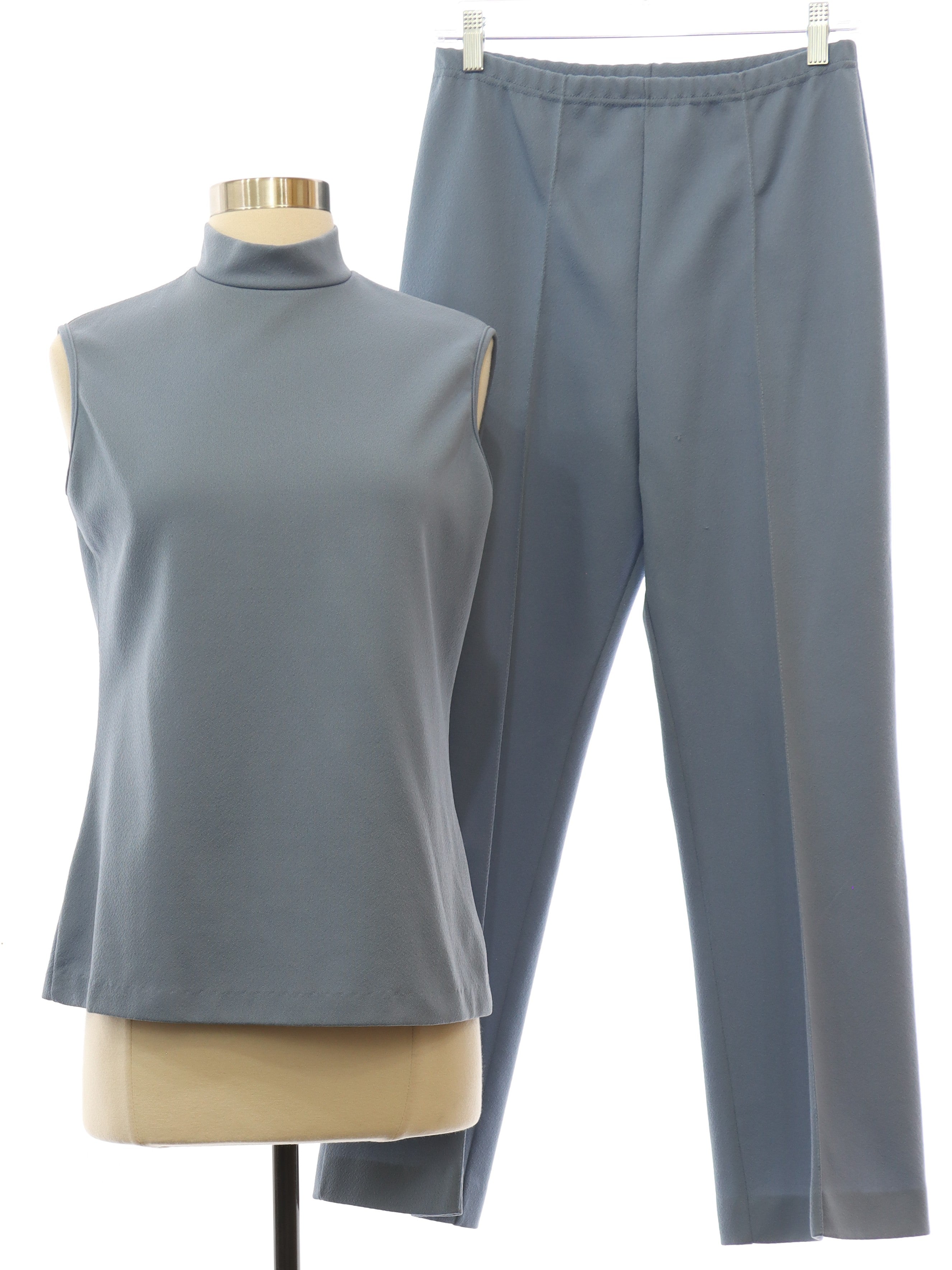 Womens Mod Knit Leisure Suit