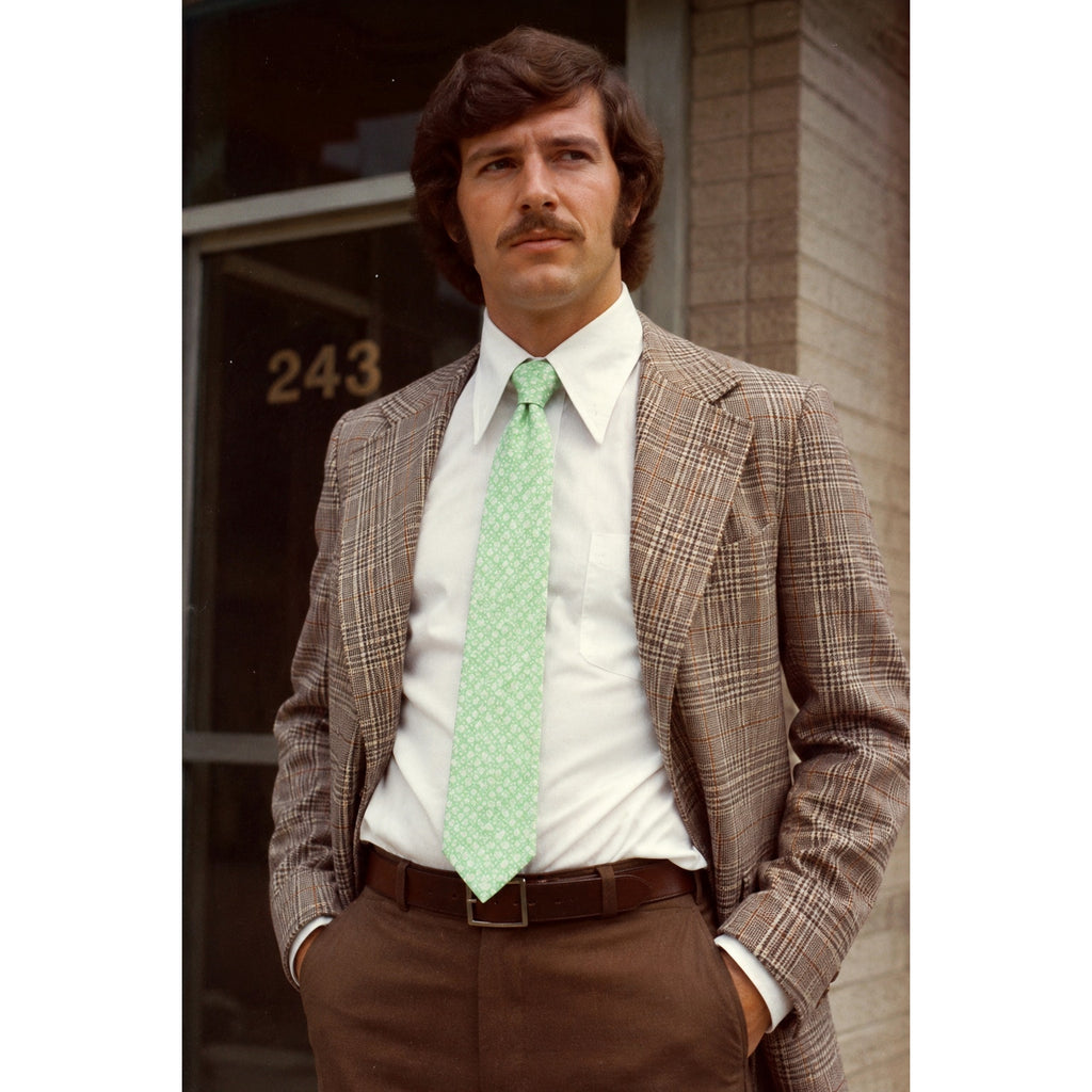 Vintage 70s Mint Green Polyester Knit Tie Geometric Diamond Pattern