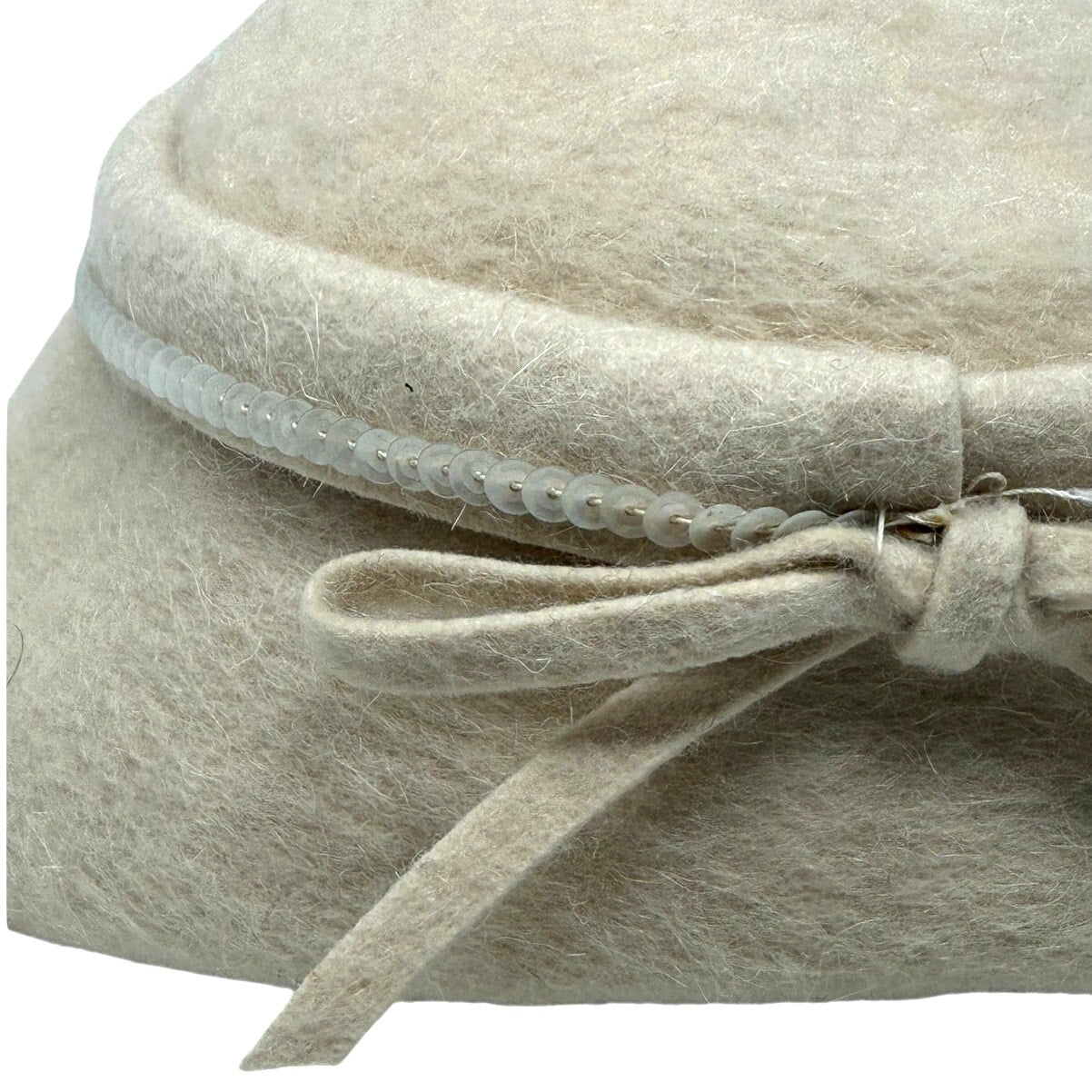 Vintage 1950s Beige Felt Wool Veiled Cloche Hat Rhinestone Trim 7½