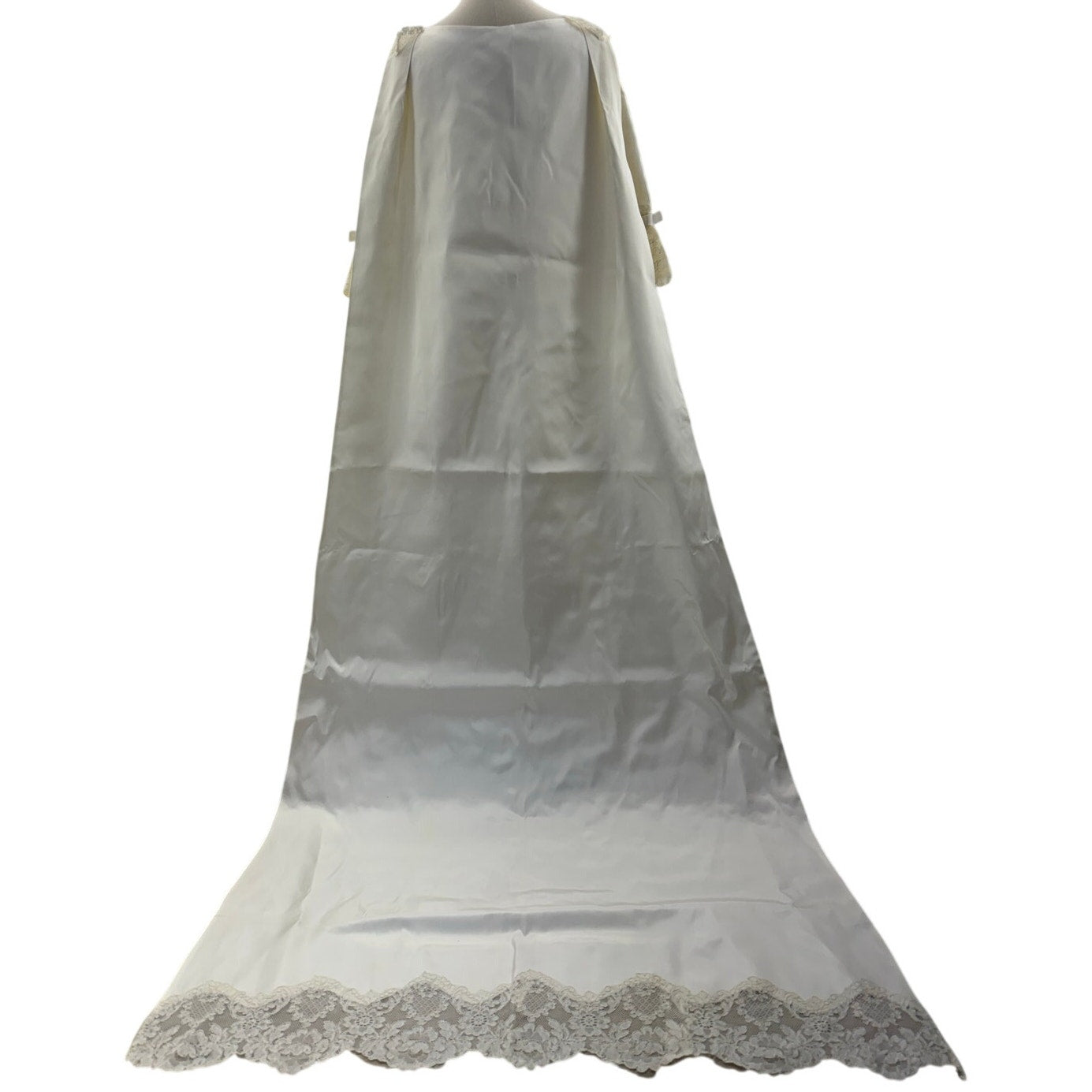 Vintage 1960s Women's XS Alfred Angelo Satin Lace Wedding Dress w Train