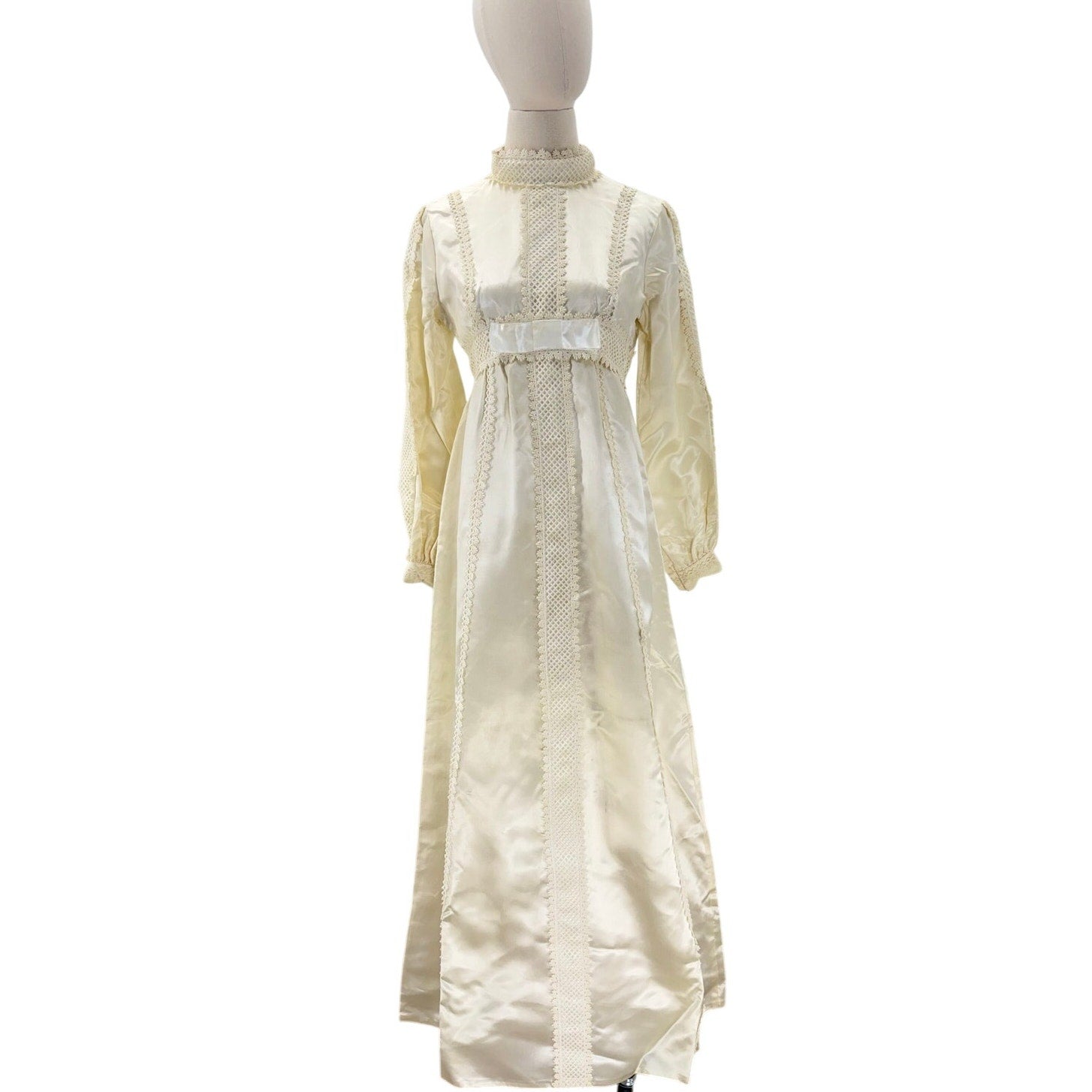 Vintage 1970s Union Made Satin Wedding Dress w/ Train Lace Trim Women's Small