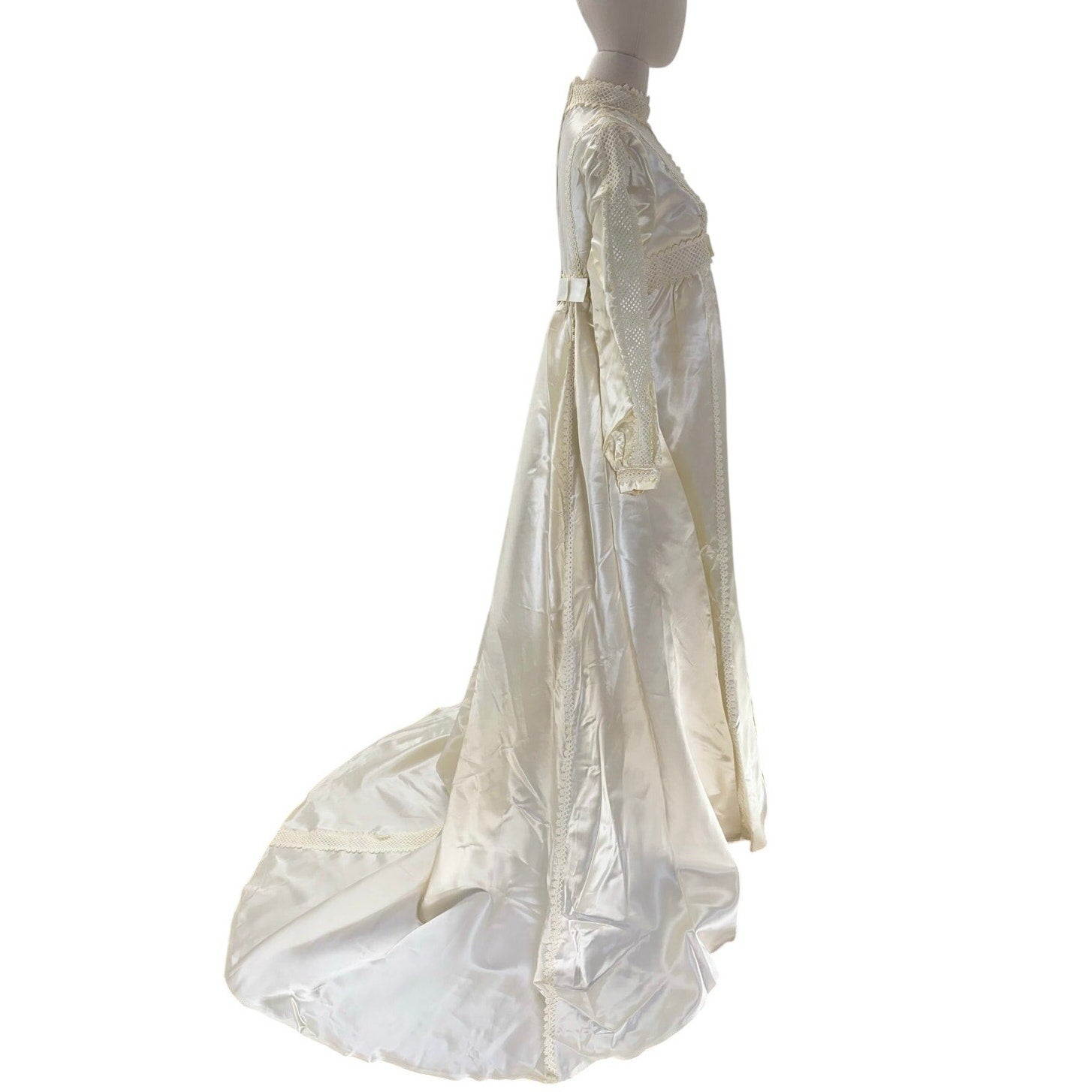 Vintage 1970s Union Made Satin Wedding Dress w/ Train Lace Trim Women's Small