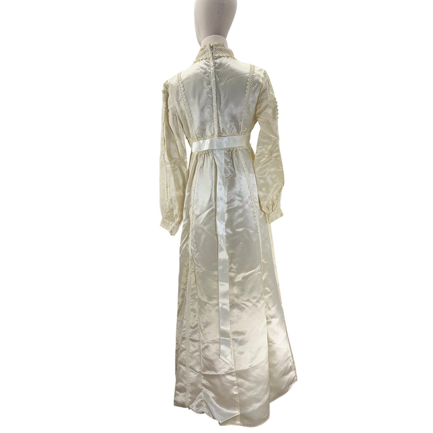 Vintage 1970s Union Made Satin Wedding Dress w/ Train Lace Trim Women's Small