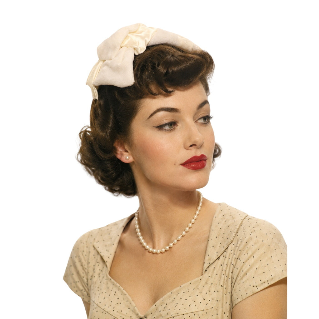 Vintage 1950s Clover Lane White Satin Velveteen Bow Cap Hat
