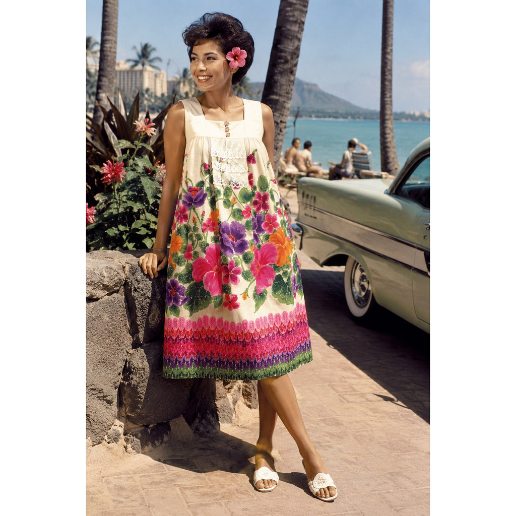 Vintage 60s Ui Maikai Hawaiian Muumuu Floral Cotton Dress Women's Small