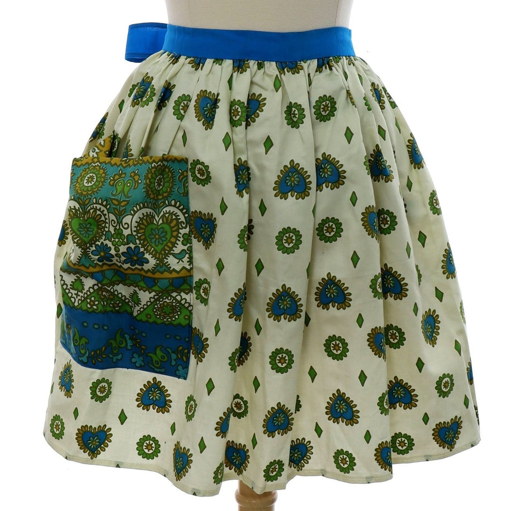 Vintage 60s Home Sewn Cotton Apron Blue Green Heart Circle Print