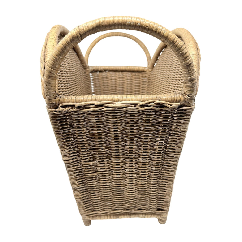 Vintage 80s French Country Wicker Basket Magazine Holder Basket Apple Accent