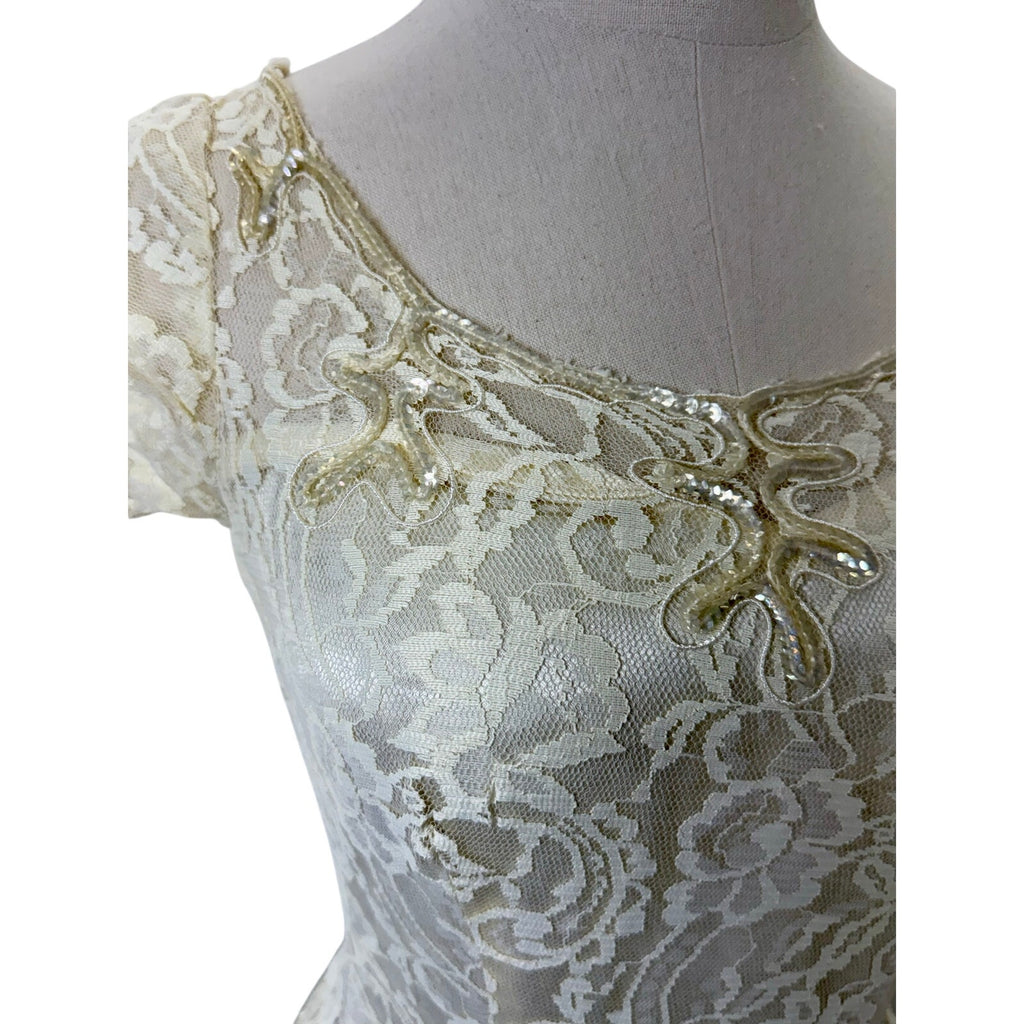 Vintage 1950s Lace Wedding Dress Train Off White Cap Sleeve Bridal Gown XS