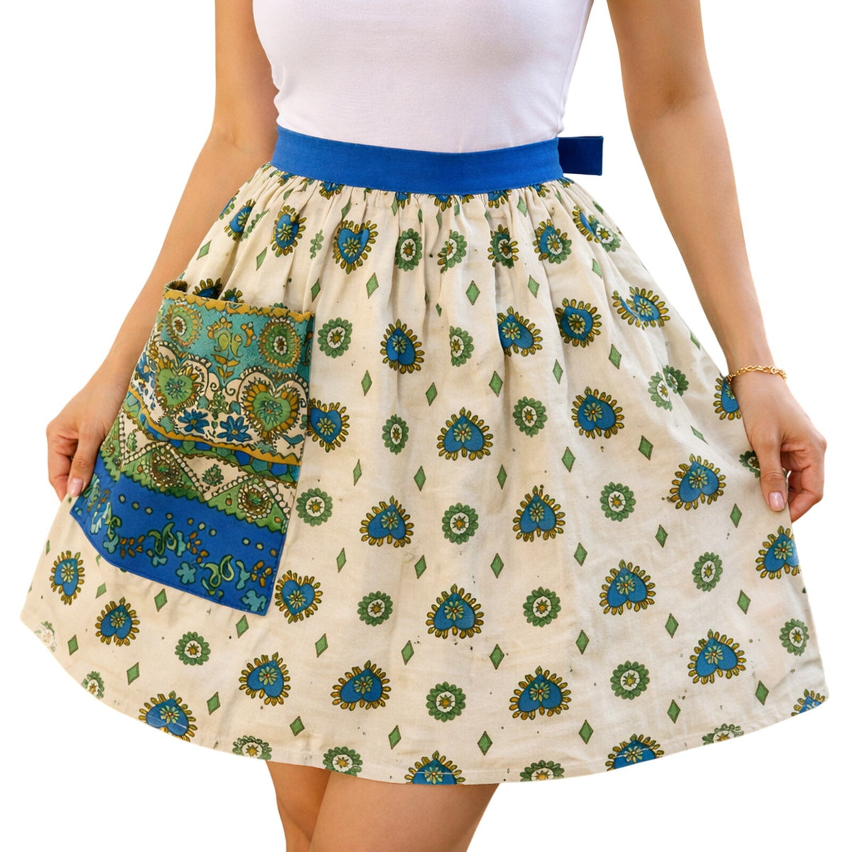 Vintage 60s Home Sewn Cotton Apron Blue Green Heart Circle Print