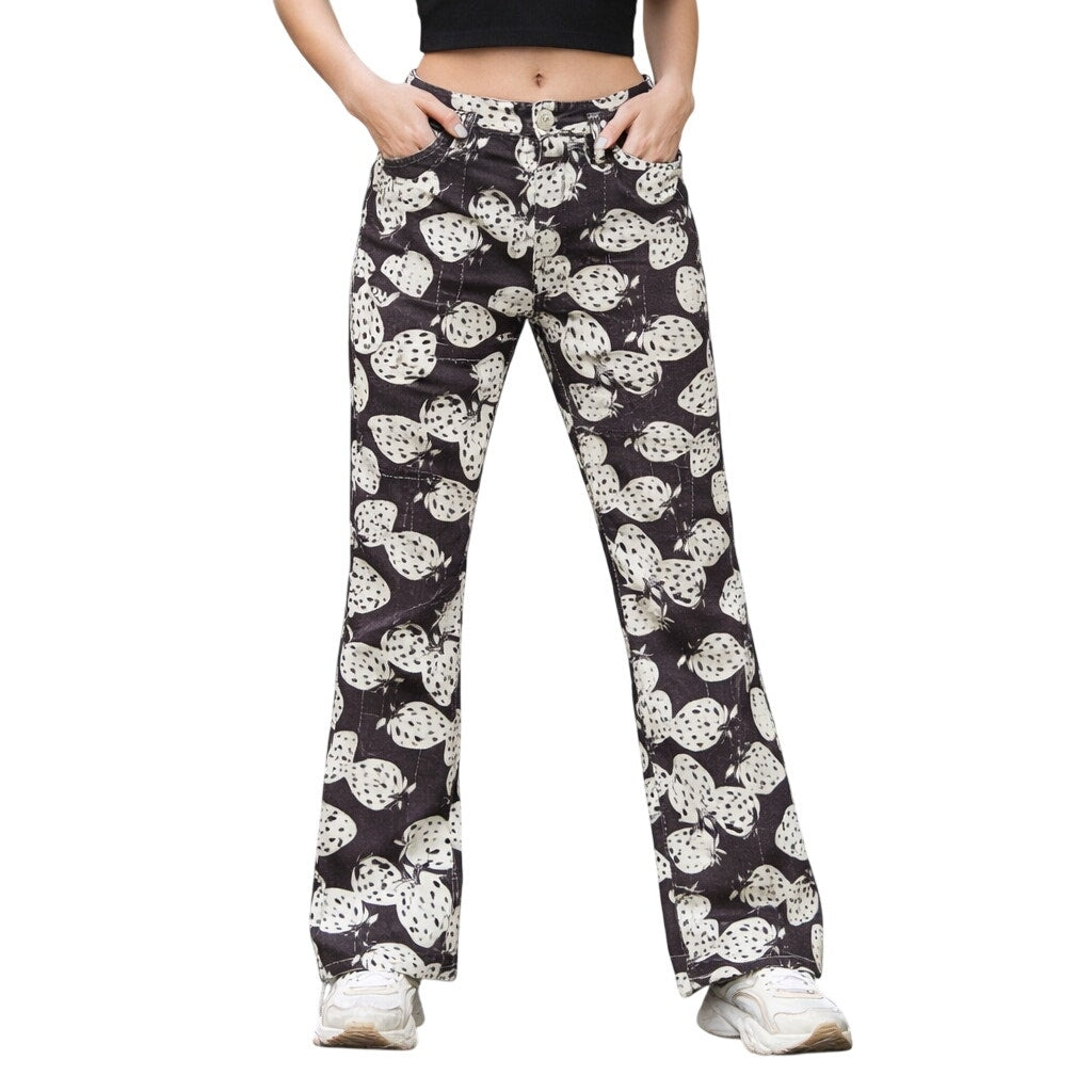 BDG Strawberry Print Bootcut Jeans Women’s 28 Y2K 90s Style Denim