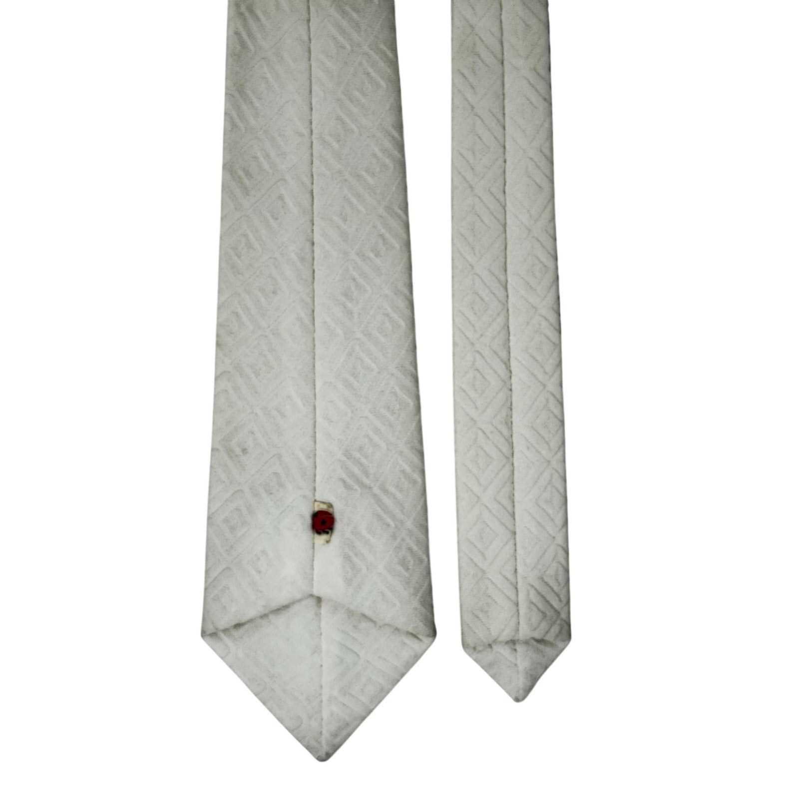 Vintage 70s Ladybug White Diamond Knit Polyester Wide Necktie 58 x 4