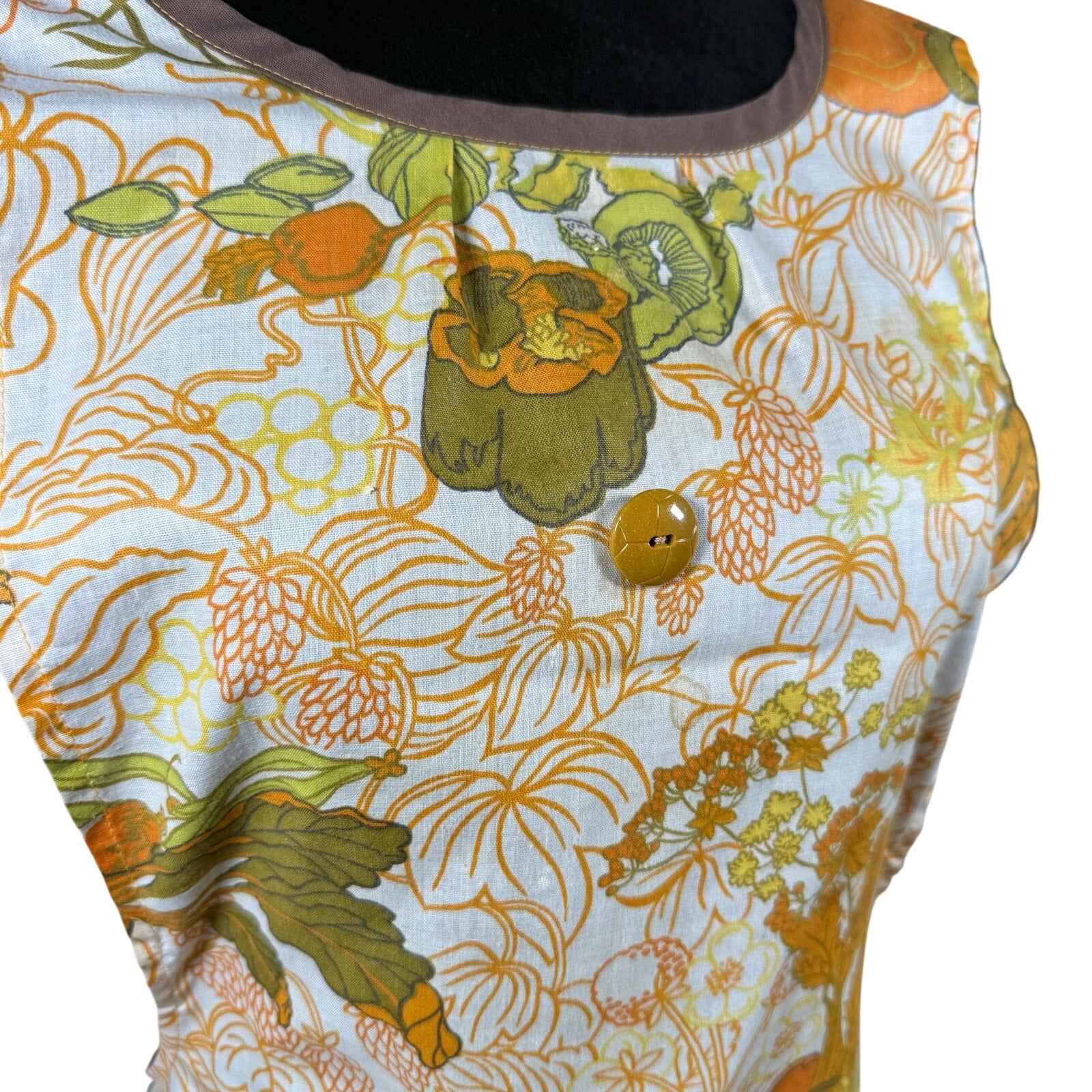 Vintage 1970s Harvest Vegetable Print Bib Apron Gold Green Orange Retro Kitchen