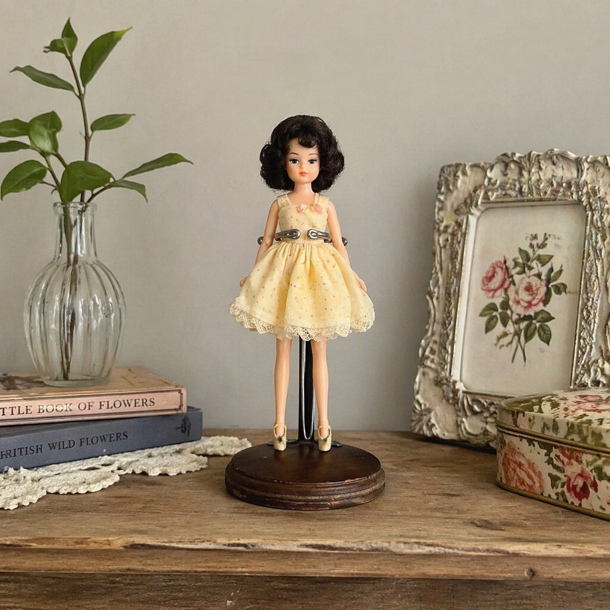 Vintage 80s  Dynasty Doll Stand Wood Base Metal Holder 8” Taiwan