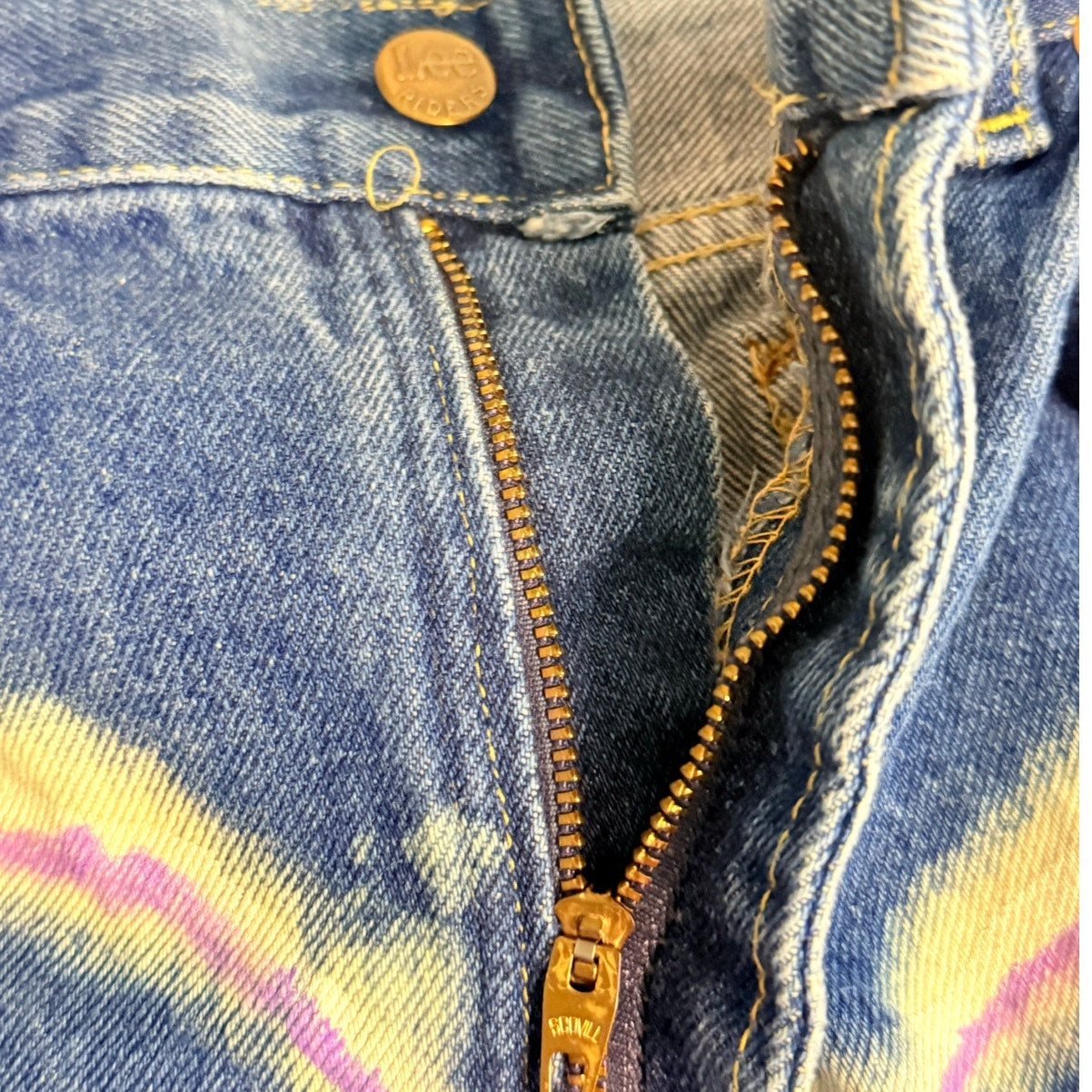 Vintage Y2K Distressed Hem Cropped High Rise Women's 28 Lightning Bleach