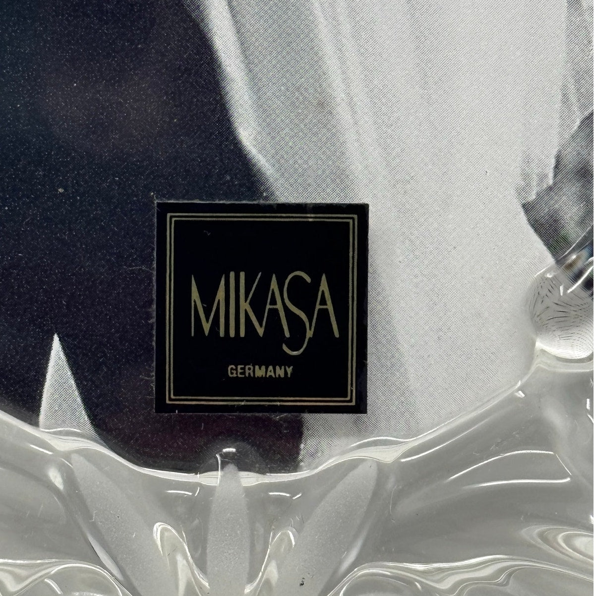 Vintage 90s Mikasa Glass Picture Frame 5x7 Oval Floral Stand 8x6