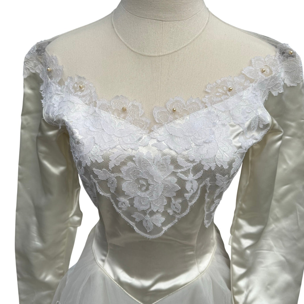 Vintage 50s Women's XS Wedding Dress Satin Lace and Chapel Train Sylvia Ann