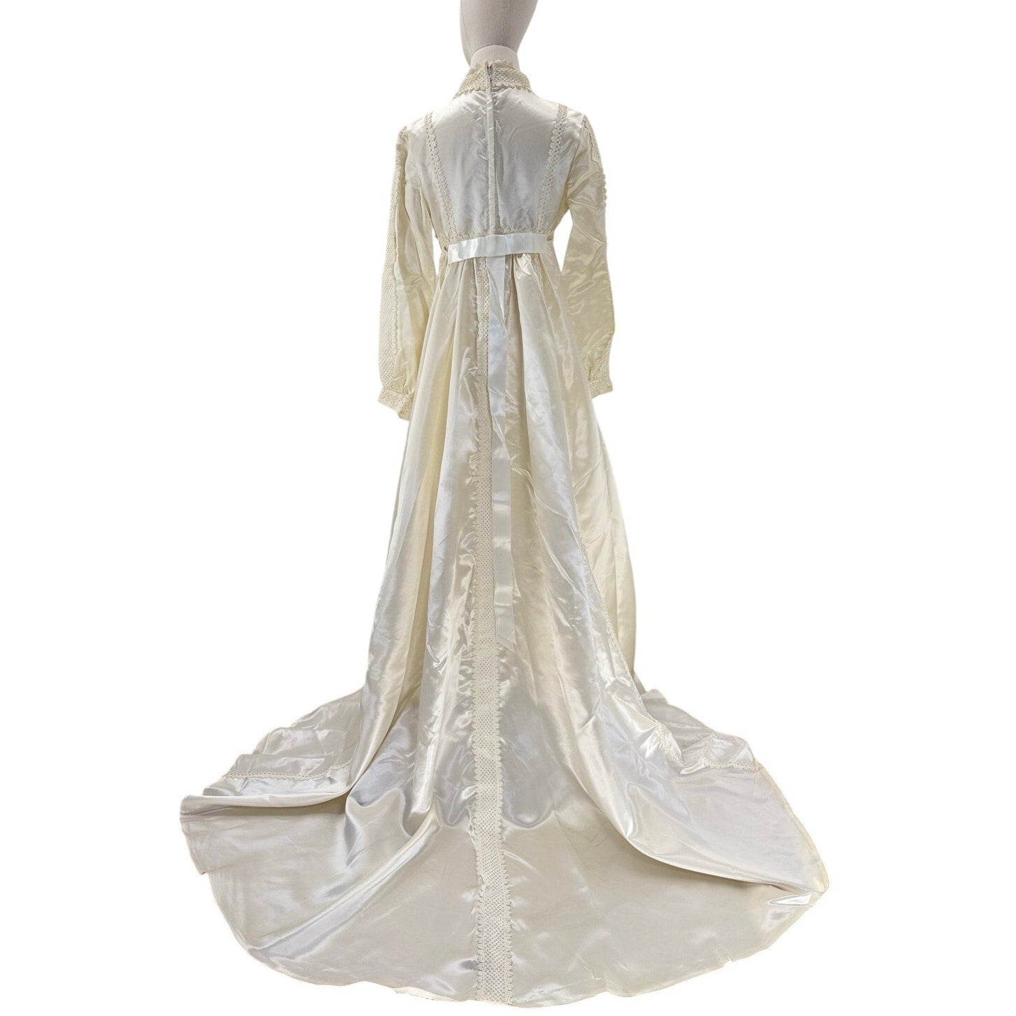 Vintage 1970s Union Made Satin Wedding Dress w/ Train Lace Trim Women's Small