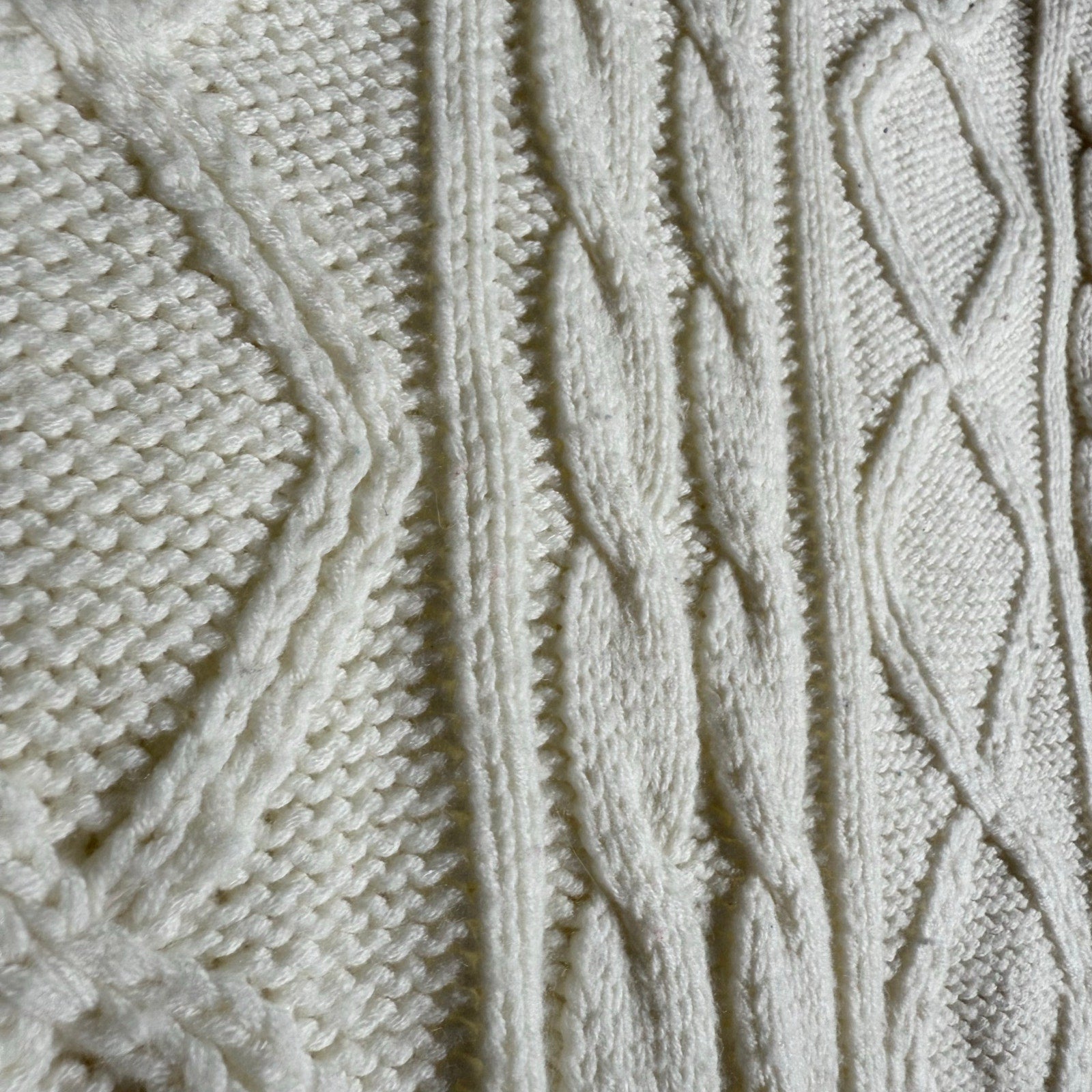 Vintage 70s Men's Medium Cream Cable Knit Sweater Acrylic Sears King Road