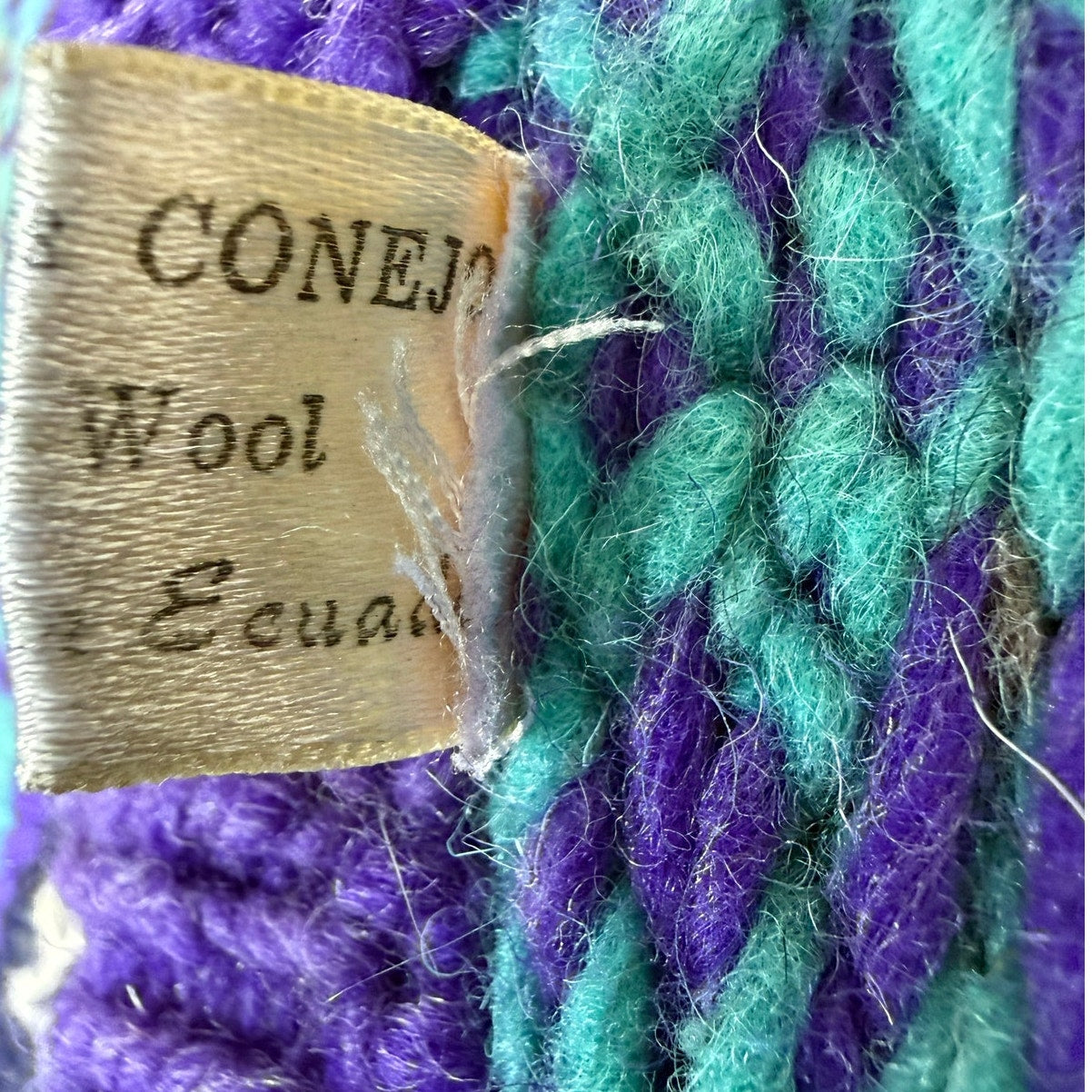Vintage 80s Artesanias Conejo Ecuador Wool Sweater Purple Blue Women's M