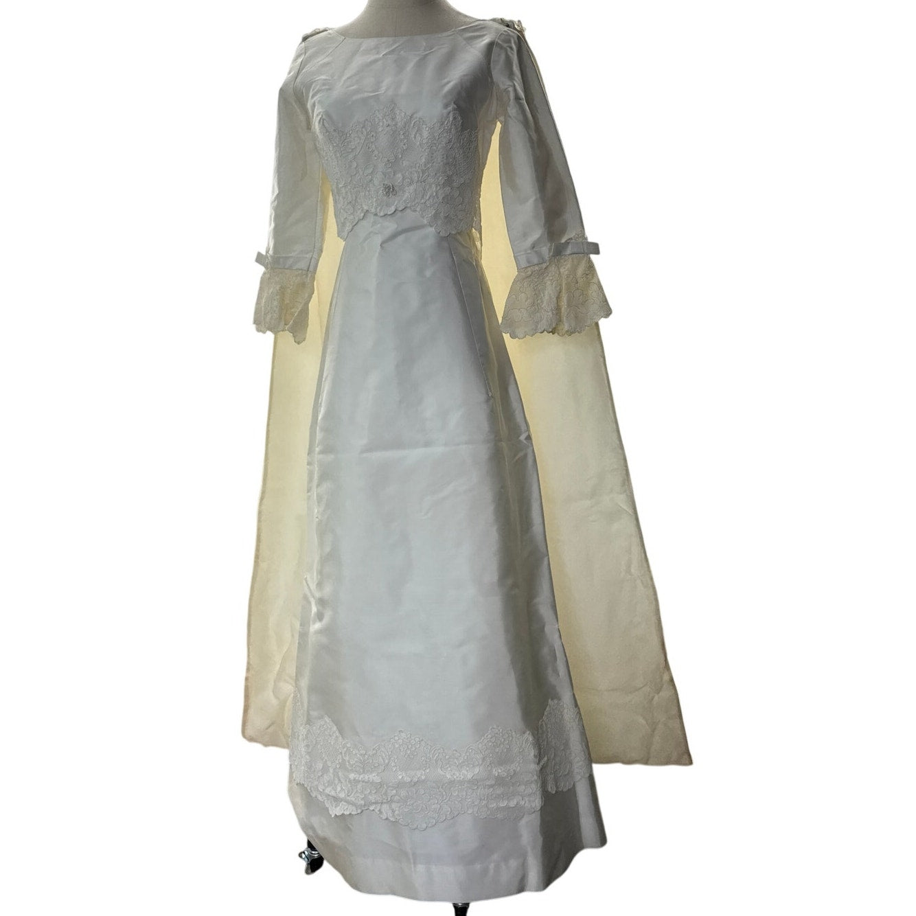 Vintage 1960s Women's XS Alfred Angelo Satin Lace Wedding Dress w Train