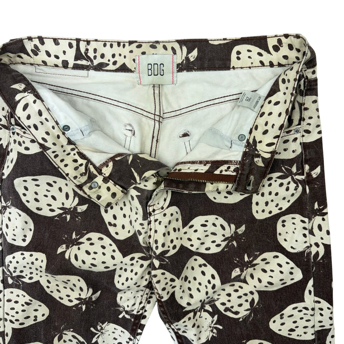 BDG Strawberry Print Bootcut Jeans Women’s 28 Y2K 90s Style Denim