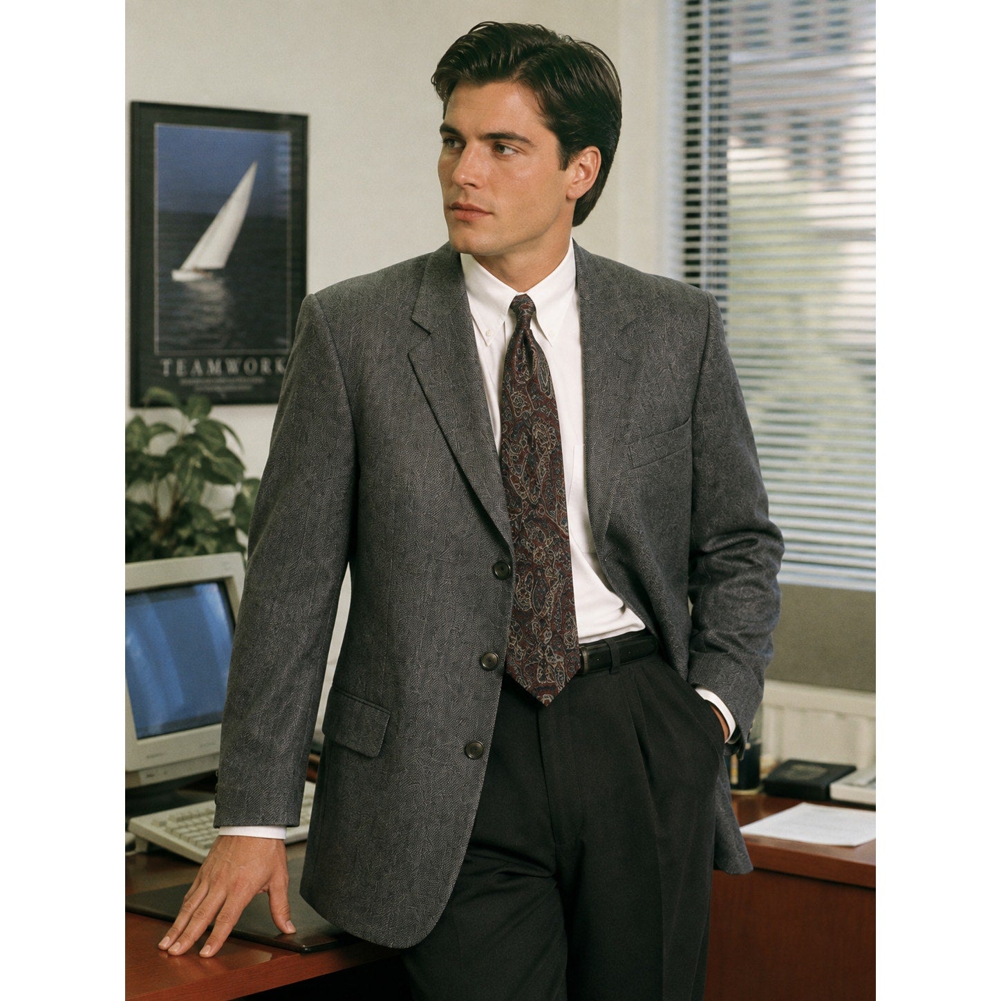 Vintage 90s Stafford Men's Gray Wool 3 Button Blazer Sport Coat 38R
