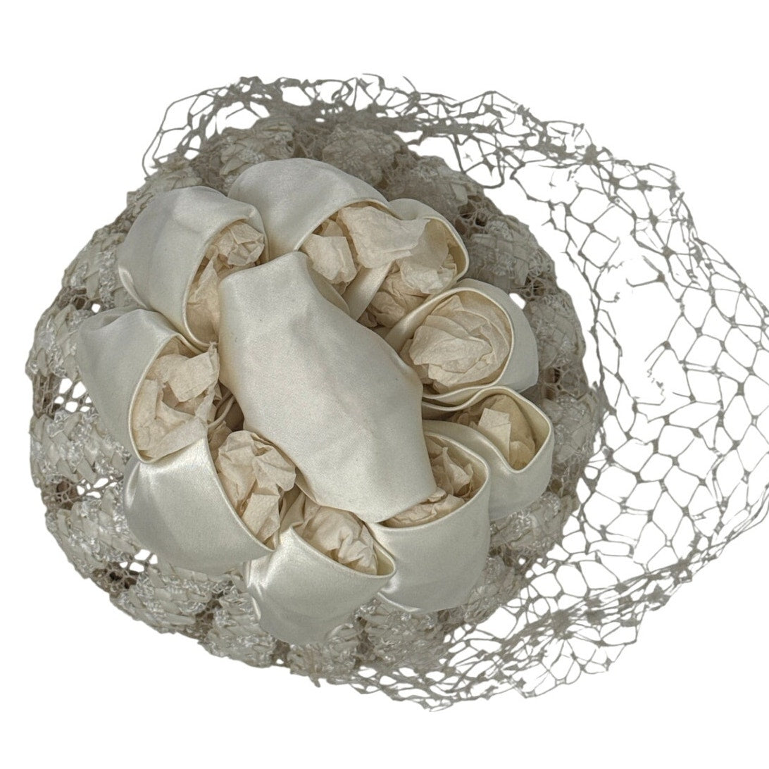 Vintage 1950s Modern Miss White Veiled Raffia Cocktail Hat Fascinator
